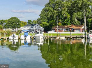 1244 Pine Ave, Shady Side, MD 20764