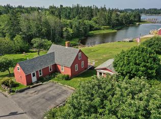 129 E East Boston Road, Vinalhaven, ME 04863