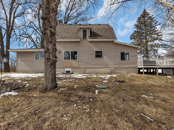 512 Franklin St W, Burtrum, MN 56318