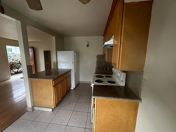 2nd image of 1125 Roewill Dr APT 1