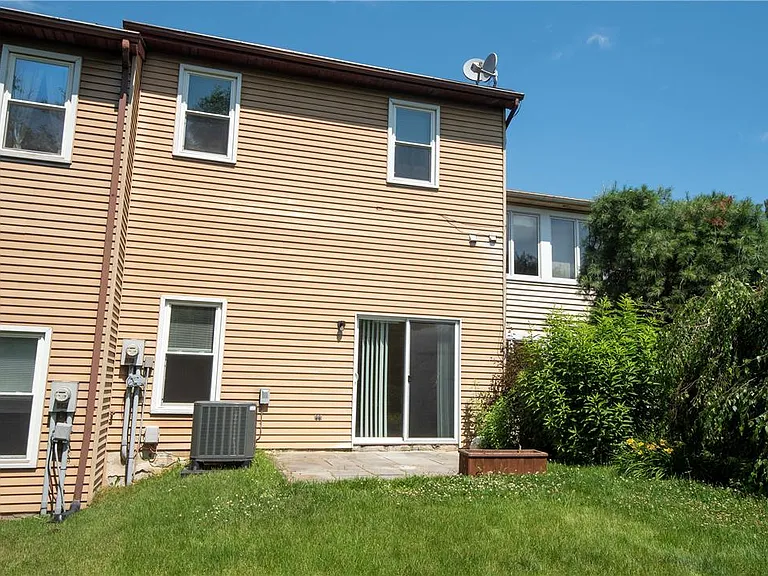 8324 Willow Run — Photo 28