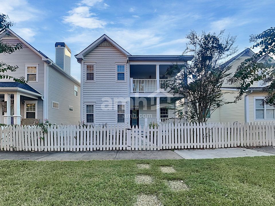 1st image of 791 Gardenside Cir SE