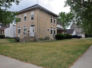 233 N Perkins Blvd, Burlington, WI 53105