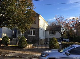 828 Clarence Ave, Bronx, NY 10465