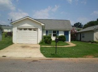 320 Hollow Ridge Dr, Athens, GA 30607