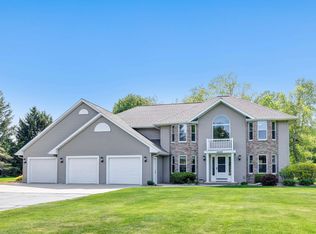 4692 Clear View Ln, Oneida, WI 54155