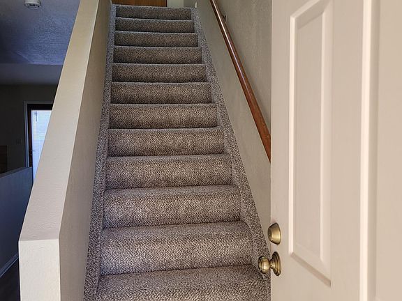 Front Door to Upstairs
