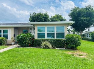 250 High Point Blvd APT D, Boynton Beach, FL 33435