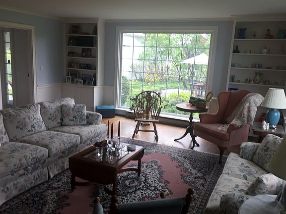 5th image of 344 E Main St