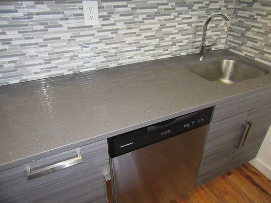 Rented by EXR | media 22