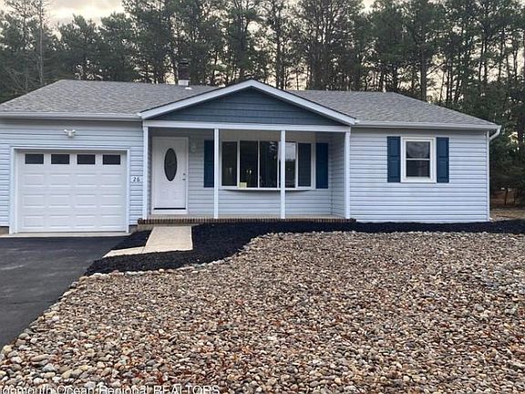 3rd image of 26 Upton Ct