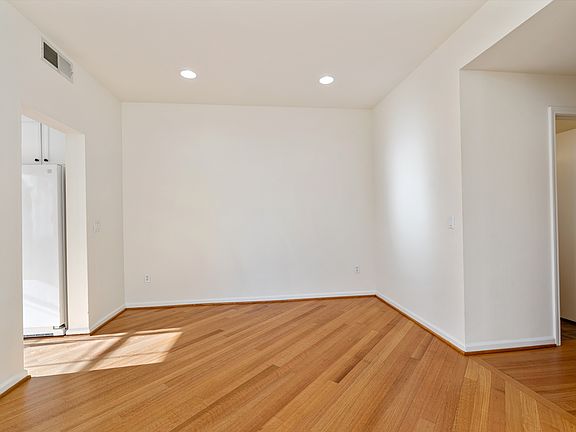 5th image of 2609 Bayfront Ct