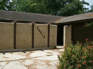 25519 Pepper Ridge Ln, Spring, TX 77373