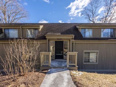 32 Heritage Vlg #B, Southbury, CT, 06488
