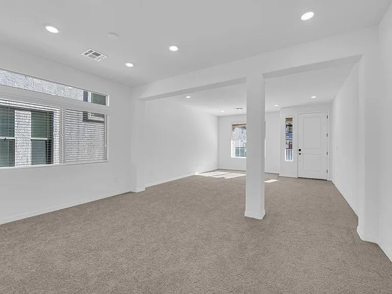 650 Steep Canyon Ave — Photo 7