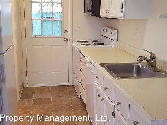 5th image of 2519 Garfield Ct