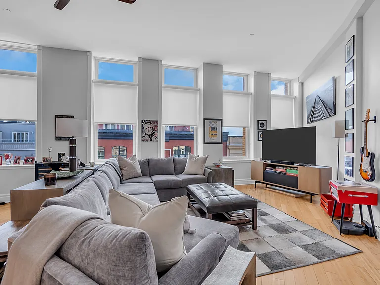 300 Emory Street — Photo 17