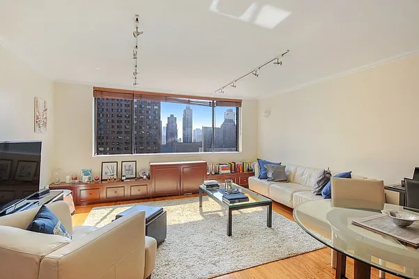 Sold by Citi Habitats | media 1