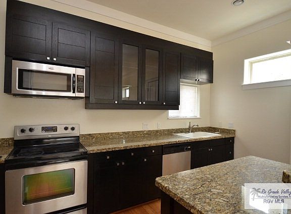 4th image of 524 Wildrose Ln