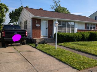 360 E 37th St, Erie, PA 16504