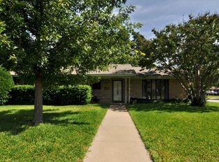 401 Keats Cir, Irving, TX 75061