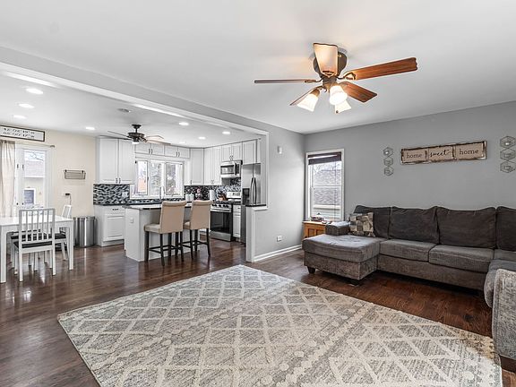 5th image of 45 Cambridge Ln