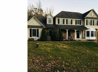 946 Henning Rd, Perkiomenville, PA 18074