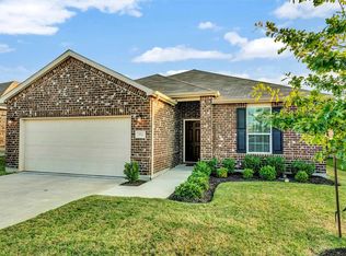 1712 Waggoner Dr, Aubrey, TX 76227