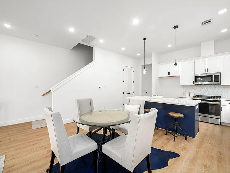 5516 Hardy St — Photo 10