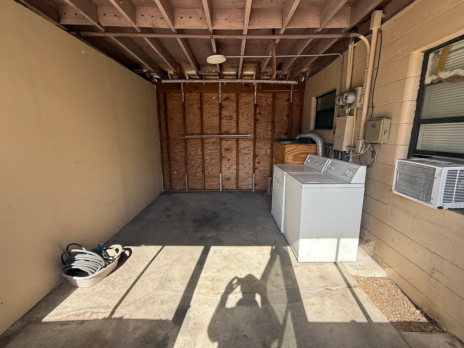 Queen Street Apartments — Photo 3