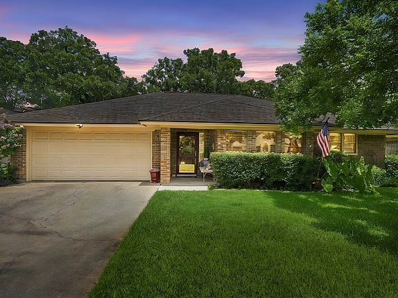 3rd image of 3509 Tomlinson Ct