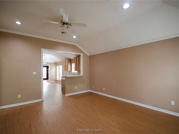 4th image of 3738 Marielene Cir