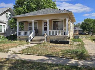 309 W 15th St, Hays, KS 67601