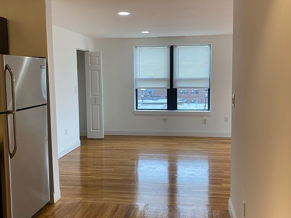 3rd image of 100 Jersey St #706G