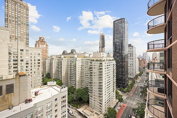 Sold by Corcoran | media 16