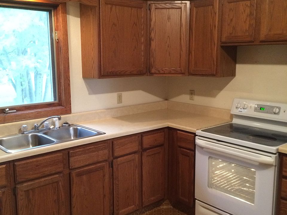 1st image of 415 1st St NW