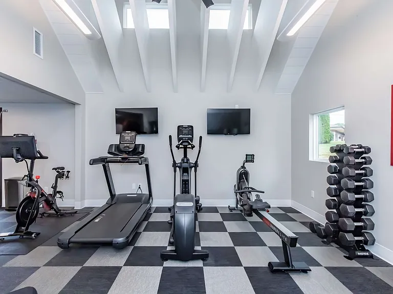 Hawthorn Suites Apartments Fitness Room