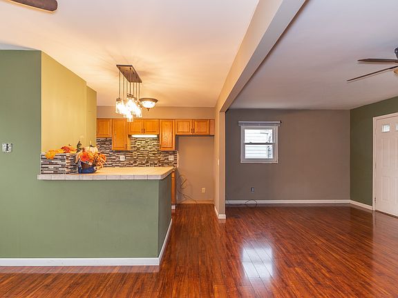 5th image of 300 Wendell Ln