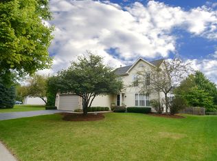 1265 Cobblers Xing, Elgin, IL 60120