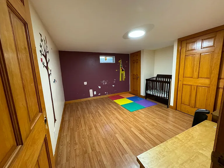 653 Grove Ave — Photo 13