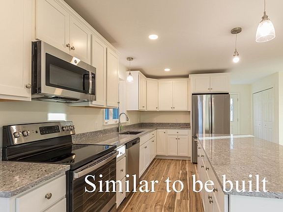 3rd image of 580 Highland Ave