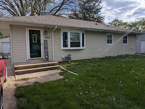 1612 Henderson Ave Photo 1