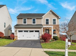 153 Cimarron Dr, Coraopolis, PA 15108