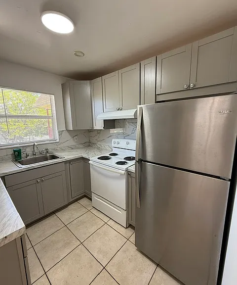 1020 N 18th Ct #201 — Photo 1