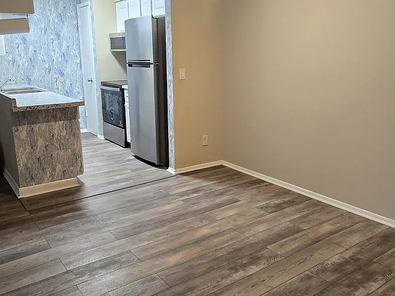 222 Thorntree Pl — Photo 8
