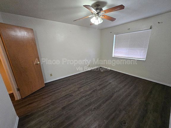4th image of 2727 Hampton Ave #206