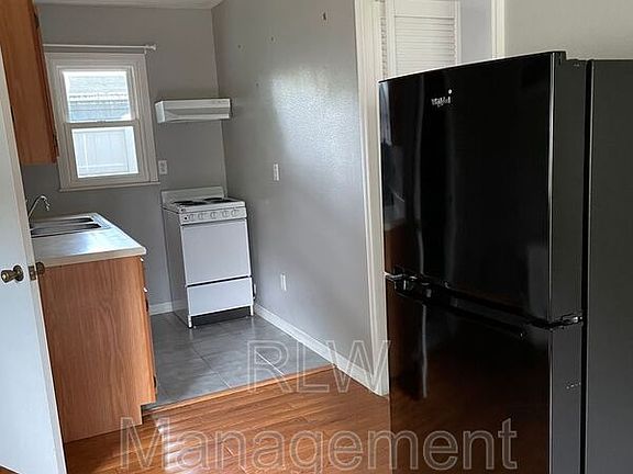 5th image of 711 N Rockingham Ave