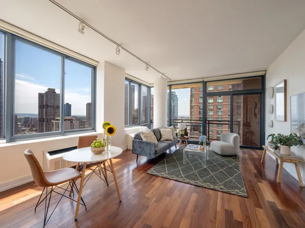 389 Washington St APT 24A, Jersey City, NJ 07302