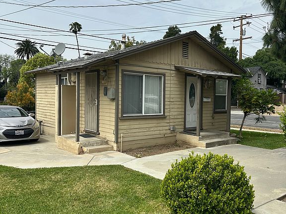3rd image of 104 W 2nd St #110