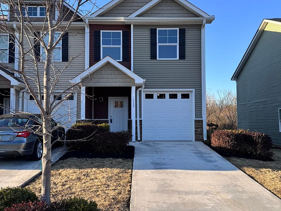 1st image of 117 Valley Creek Dr